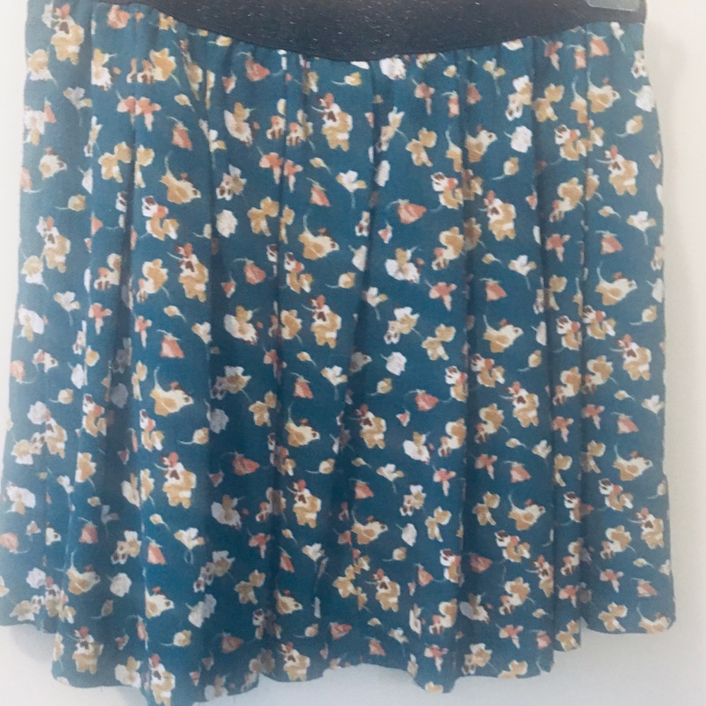 Mini Skirt - Picture 7 of 11